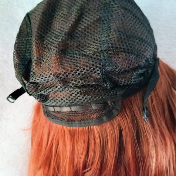 NWOT: New Long Wavy Auburn Wig with Bangs - Picture 7 of 7